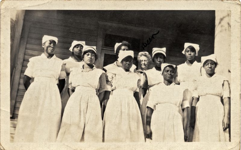 1922 Brewster Nurses